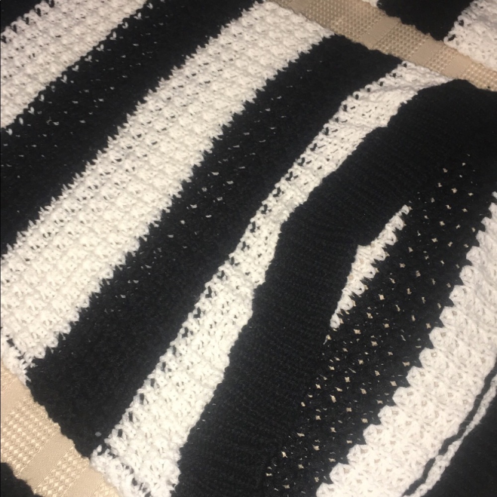 Sweater - Picture 4 of 5